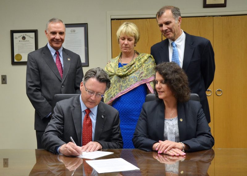 Signing of the New River Academic Health Department partnership